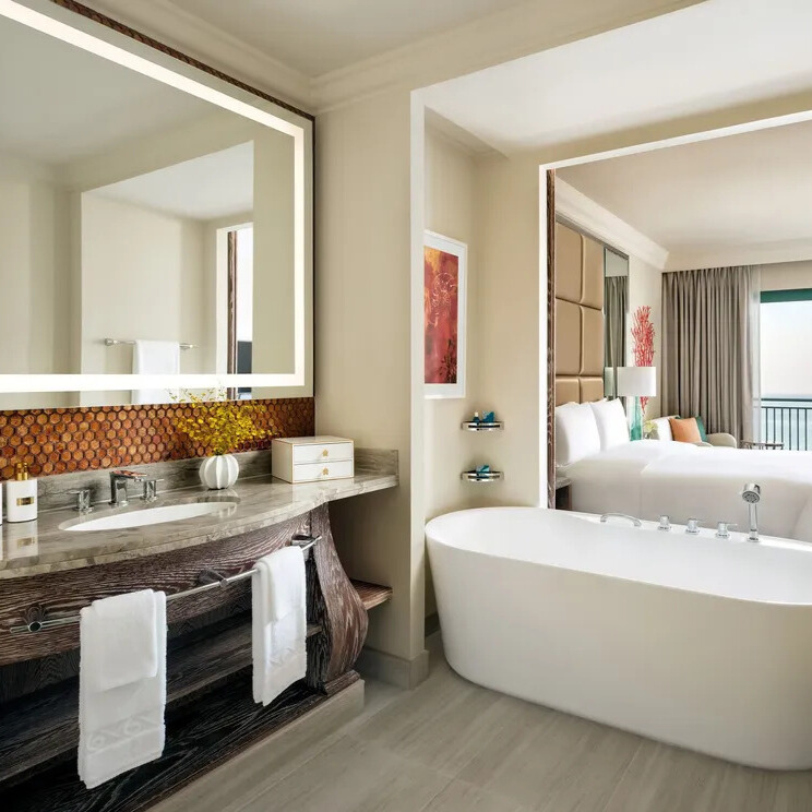 Ocean King Suite Bathroom