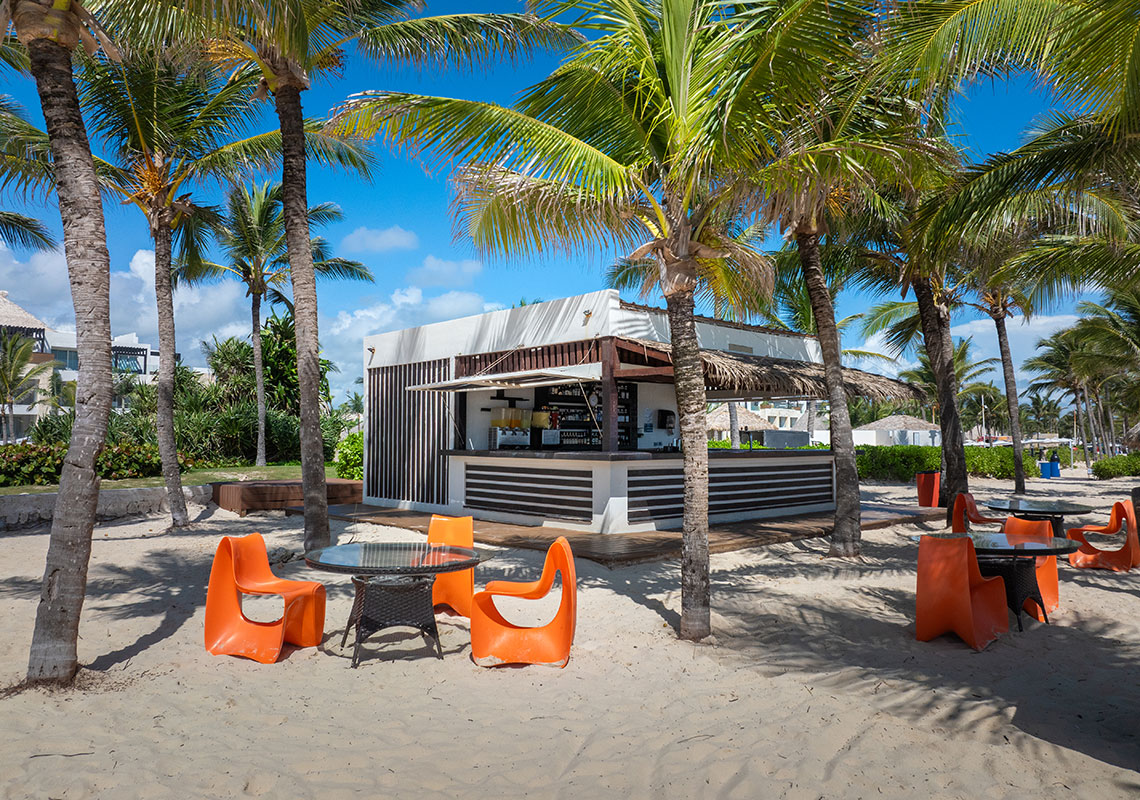 Tiki-Bar-1